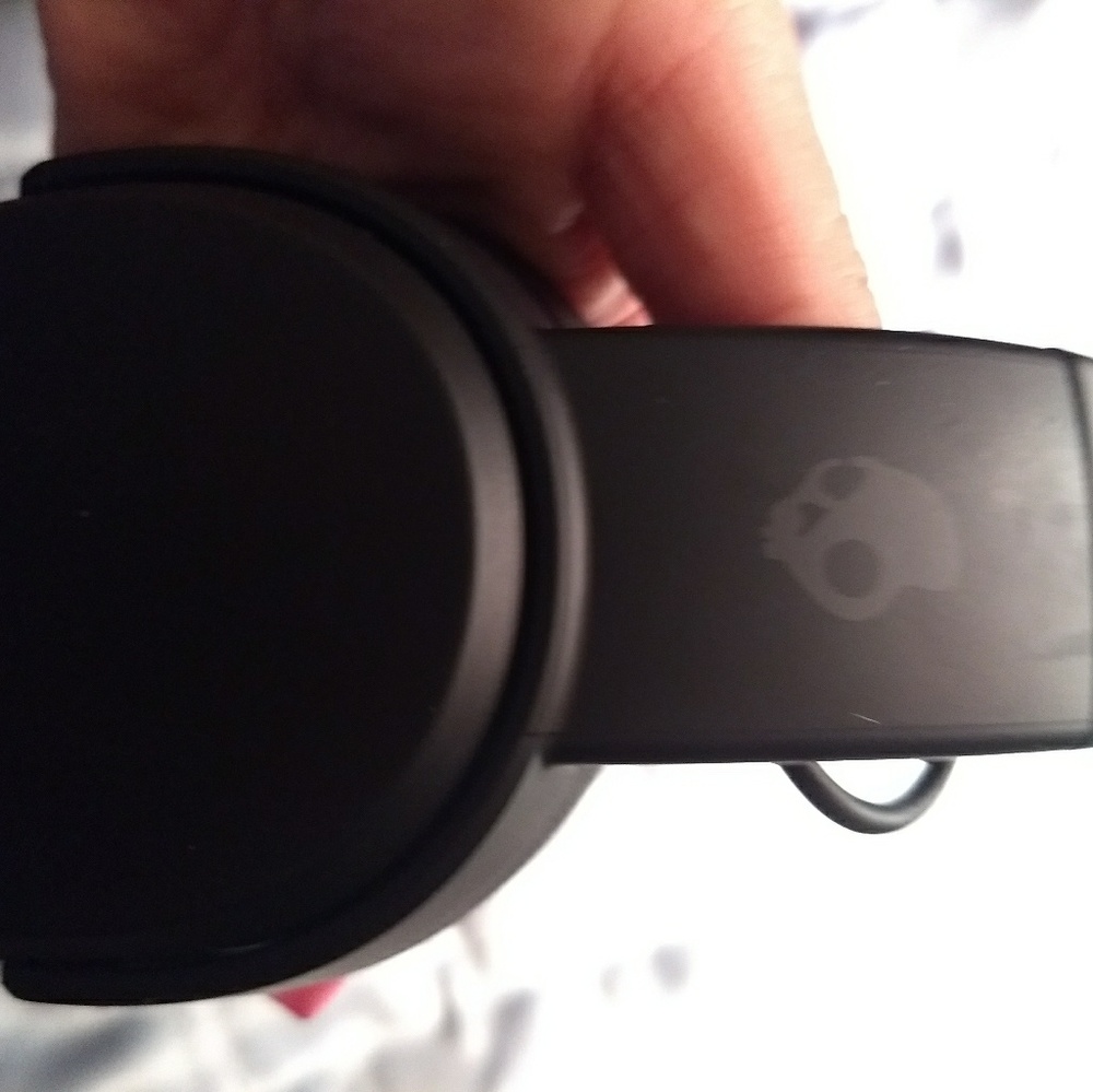 Skull Candy wireless Bluetooth headphones